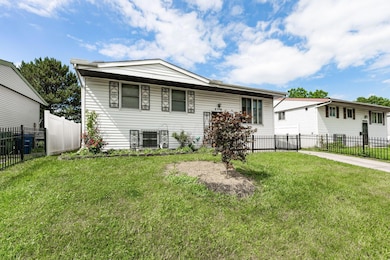 2176 Lisa Dr (Exterior)-3