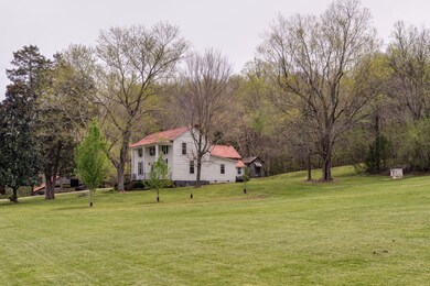 776 Rockhouse Rd, Linden, TN 37096 - photo 2