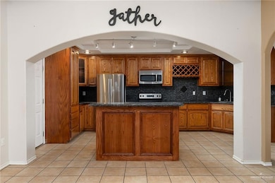 610 Baltic Ave, Edinburg, TX 78539 - photo 5