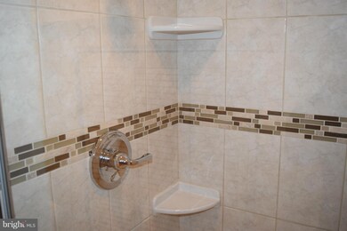 6900 Nashville Rd, Lanham, MD 20706 - photo 7