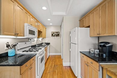 39 Chestnut St unit 2C, Stoneham, MA 02180 - photo 7