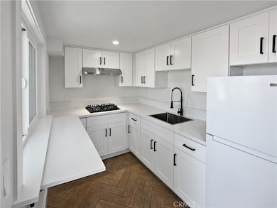 1936 Heidleman Rd unit Studio, Los Angeles, CA 90032 - photo 6