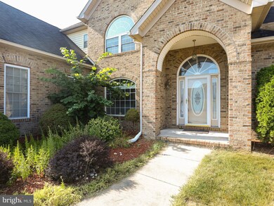 213 Wayfaring Dr, Winchester, VA 22602 - photo 2