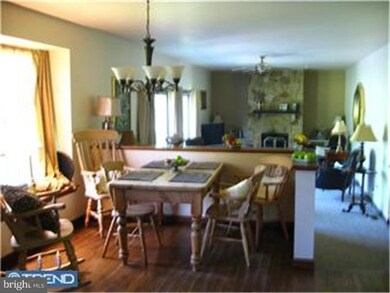 841 Cox Rd unit B, Moorestown, NJ 08057 - photo 4