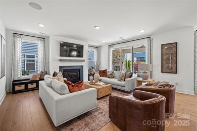 5361 Mint Harbor Way unit 301, Charlotte, NC 28269 - photo 2