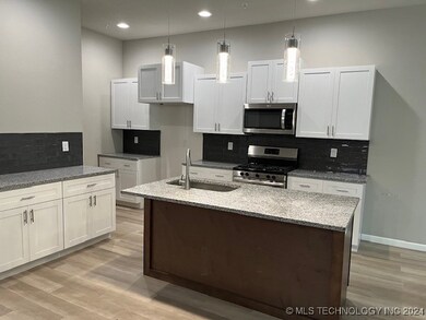 3504 Redbud Ln, Tulsa, OK 74132 - photo 4