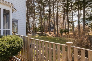 21 Colonial Square, Burlington, VT 05401 - photo 4