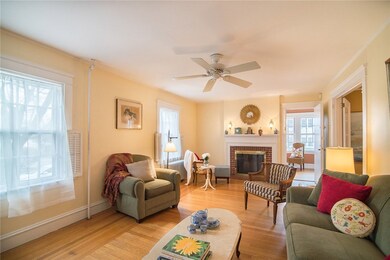 45 Overhill Rd, Providence, RI 02906 - photo 4