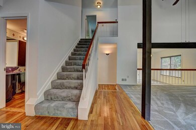 5334 Black Oak Dr, Fairfax, VA 22032 - photo 7