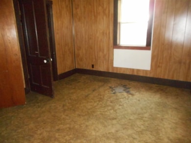 509 W High St, Portland, IN 47371 - photo 3