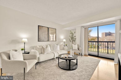 Hallmark Condominium unit 304, Alexandria, VA 22304 - photo 4