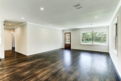 726 Azaleadell Dr, Houston, TX 77018 - photo 5