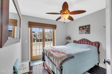 1st Level Bedroom #2