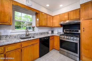 38 Westbrook Rd, Howell, NJ 07731 - photo 6