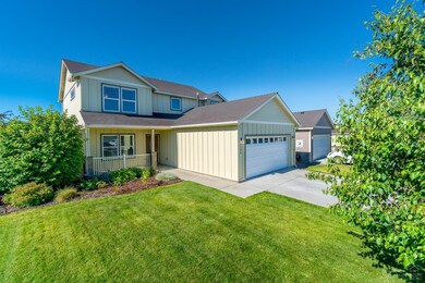 3390 SW Newberry Ave, Redmond, OR 97756 - photo 2