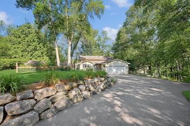 17800 Frommes Cir, Minnetonka, MN 55345 - photo 2