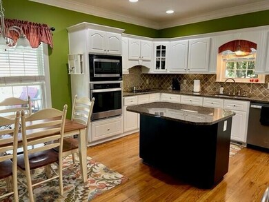 661 Deerwood