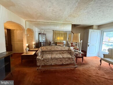 1036 Lawrence Ave, Darby, PA 19023 - photo 6