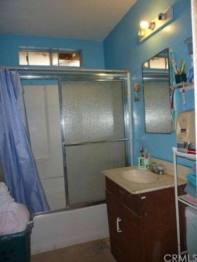 515 E 97th St, Inglewood, CA 90301 - photo 4