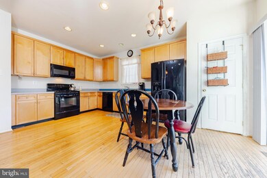 225 Juniper Ln, Swedesboro, NJ 08085 - photo 2