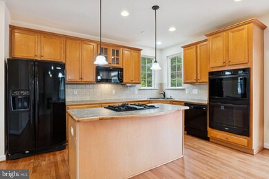 2086 Downshire Ct, Waldorf, MD 20603 - photo 6