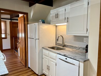 84 Wharf St unit B, Salem, MA 01970 - photo 6