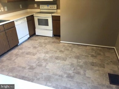 20073 Dunstable Cir, Germantown, MD 20876 - photo 4