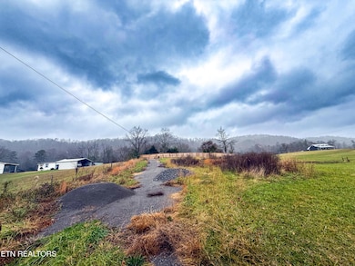 2015 Tater Valley Rd, Washburn, TN 37888 - photo 2