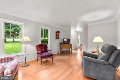 494 Tanglewood Dr, Sykesville, MD 21784 - photo 5