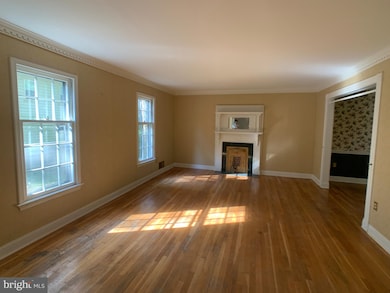 10902 Swansfield Rd, Columbia, MD 21044 - photo 4