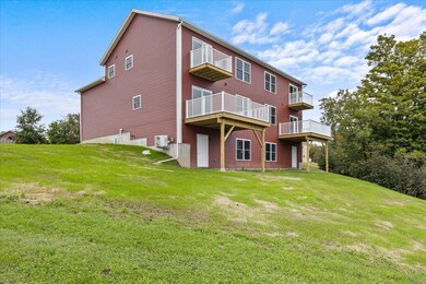 81 Bluevale St, Fairfax, VT 05454 - photo 4