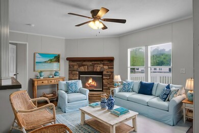 living room VS - 254 Pooshee