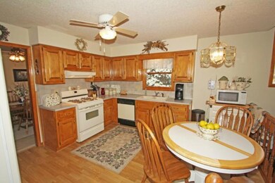 10210 W 48th St, Shawnee, KS 66203 - photo 7