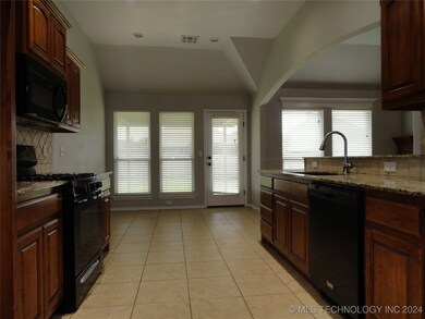20428 E 46th St S, Broken Arrow, OK 74014 - photo 4