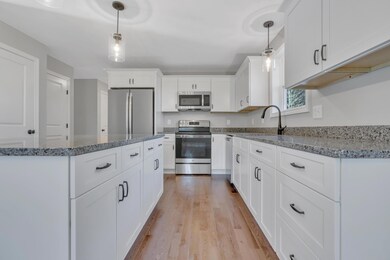 2 Heritage Dr, Berwick, ME 03901 - photo 5