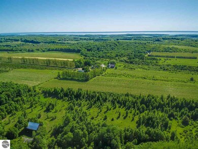 The original Estate covers 104AC.  This photo show