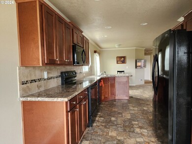 unlisted-address, Mulino, OR 97042 - photo 4