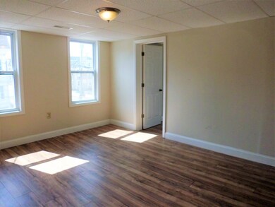 269 W 6th St unit 1, Lowell, MA 01850 - photo 3