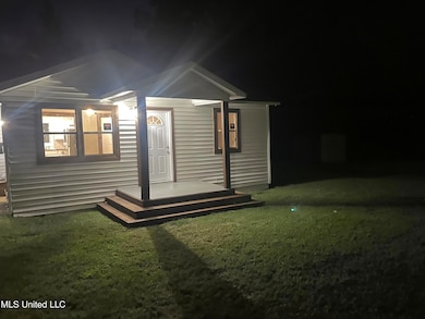 124 Burden St, Flora, MS 39071 - photo 2