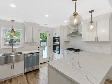 82 Lakeshore Dr, Westwood, MA 02090 - photo 2