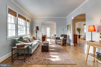 23 Wellesley Cir, Glen Echo, MD 20812 - photo 4