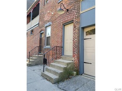 1101 W Linden St unit 2, Allentown, PA 18102 - photo 2