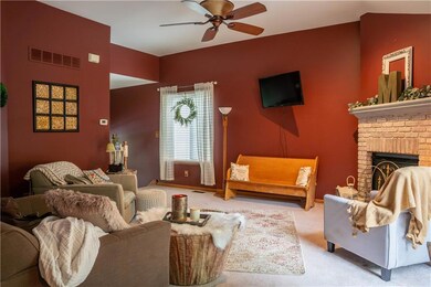 915 N Gunnison Way, Lawrence, KS 66049 - photo 6