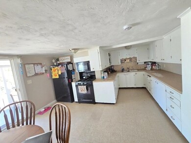 39 S Main St, Millbury, MA 01527 - photo 7