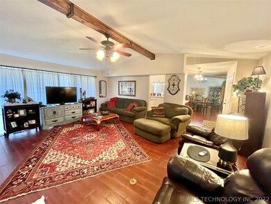 1212 S Highland Ave, Cushing, OK 74023 - photo 6