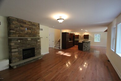 127 Decker Creek Dr, Hawley, PA 18428 - photo 7