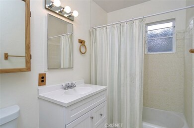 21227 Martinez St, Woodland Hills, CA 91364 - photo 6