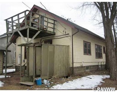 1407 6th St E, Menomonie, WI 54751 - photo 2