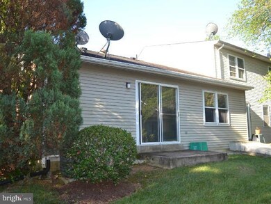 15034 Laurel Oaks Ln, Laurel, MD 20707 - photo 7