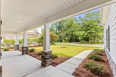 View of patio / terrace featuring covered porch